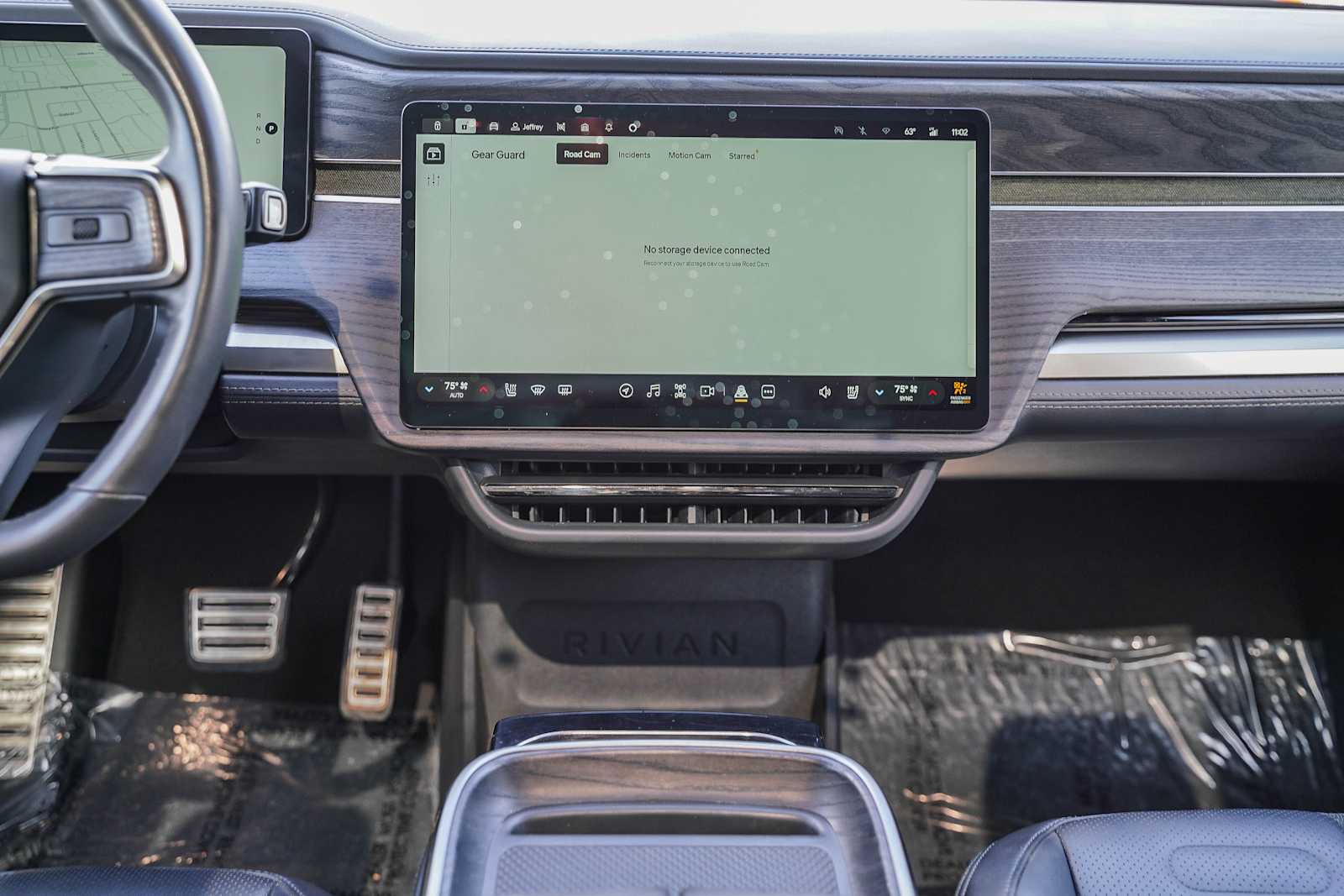 Thumbnail: 2023 Rivian R1T - 13