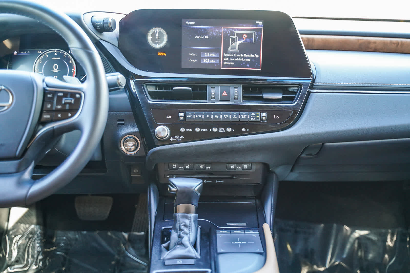 Thumbnail: 2022 Lexus ES - 12