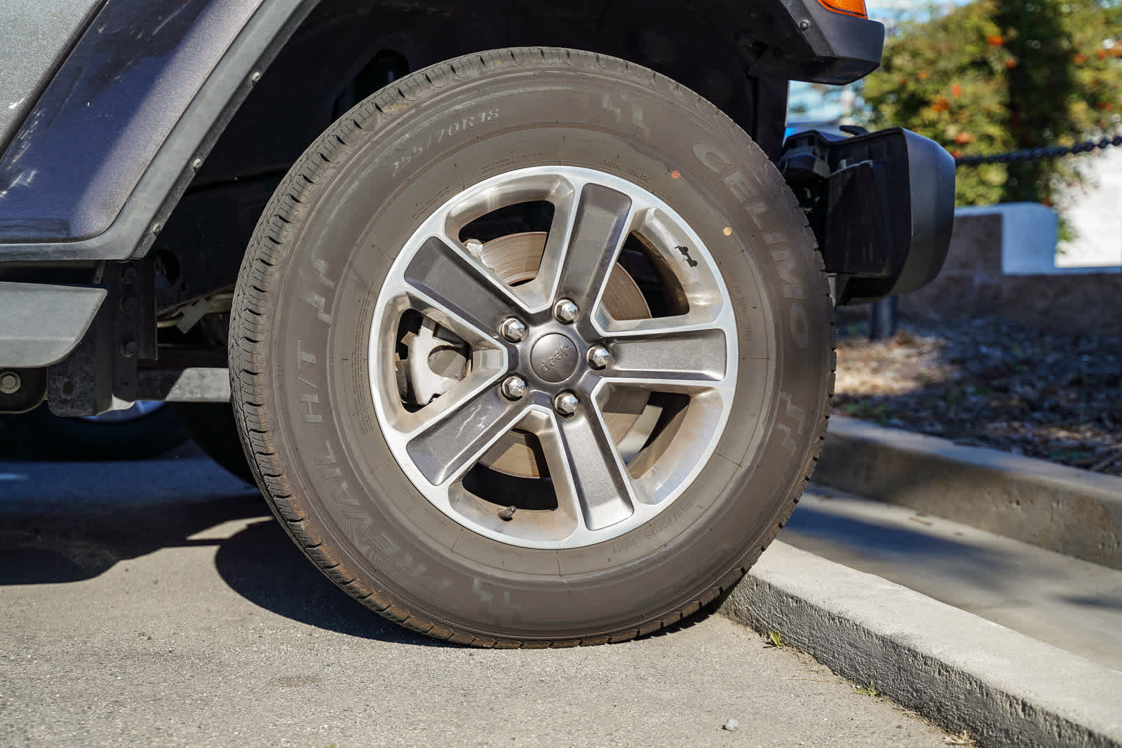 Thumbnail: 2022 Jeep Wrangler - 9