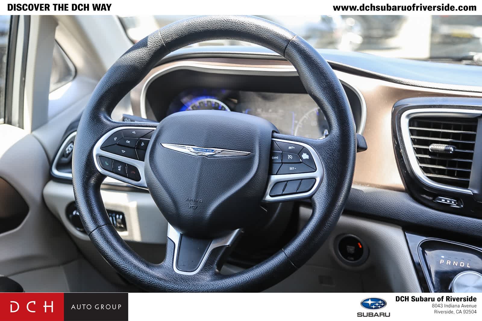 Thumbnail: 2021 Chrysler Voyager - 15