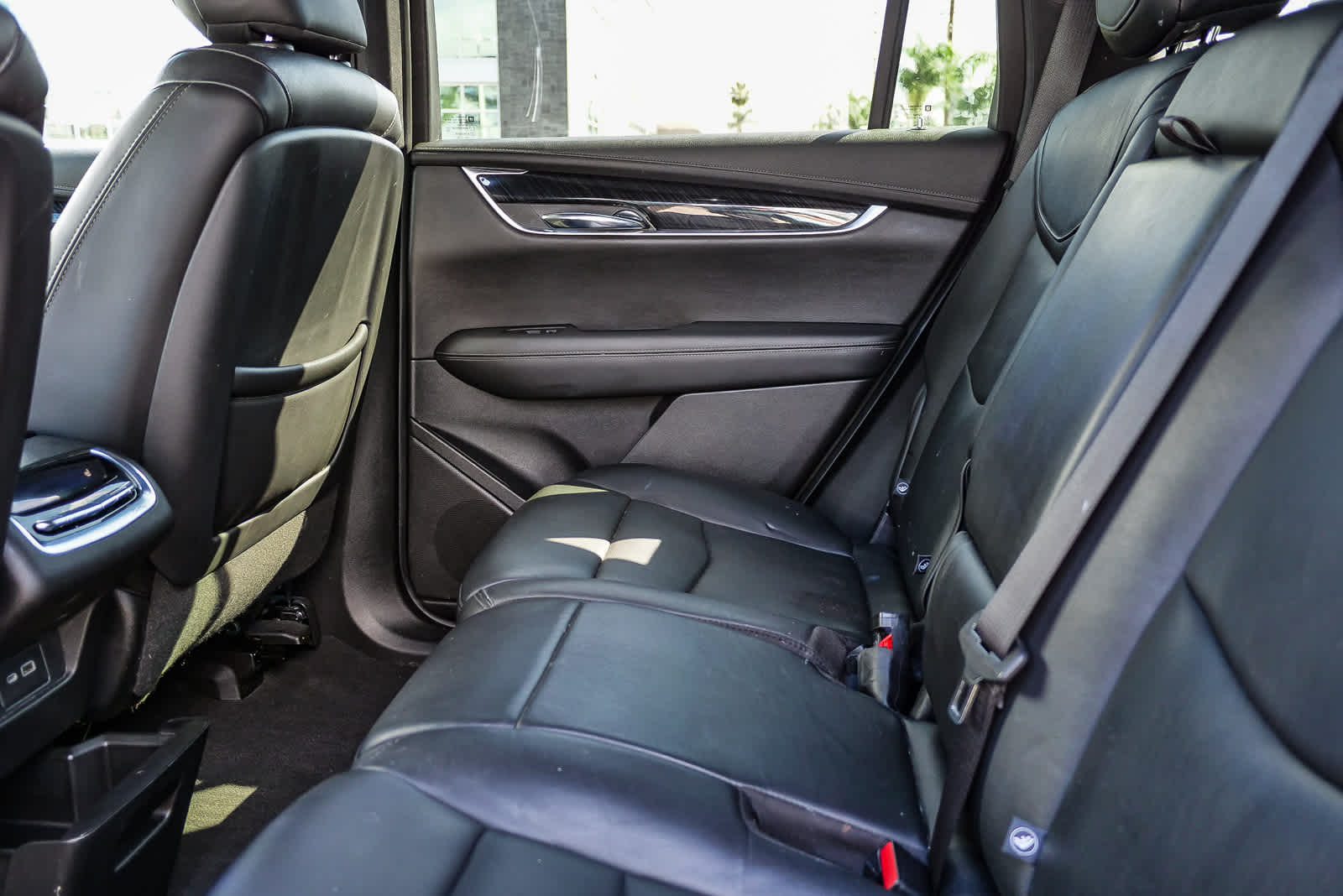 Thumbnail: 2020 Cadillac XT6 - 17