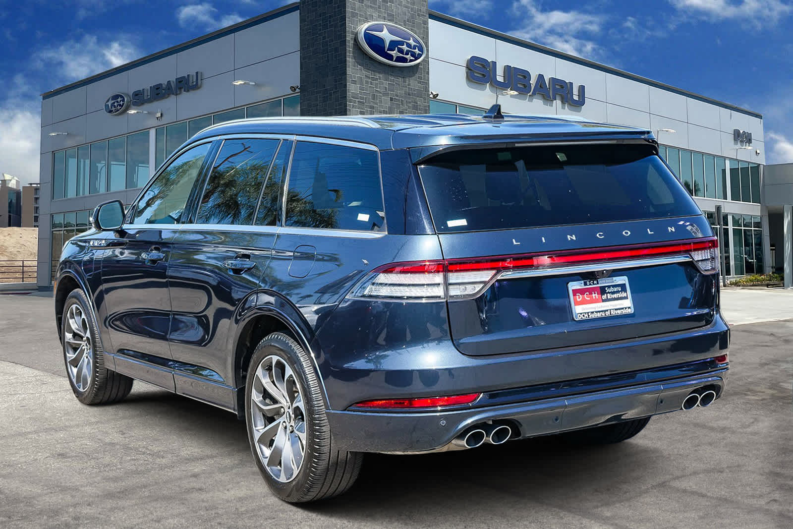 Thumbnail: 2023 Lincoln Aviator - 3