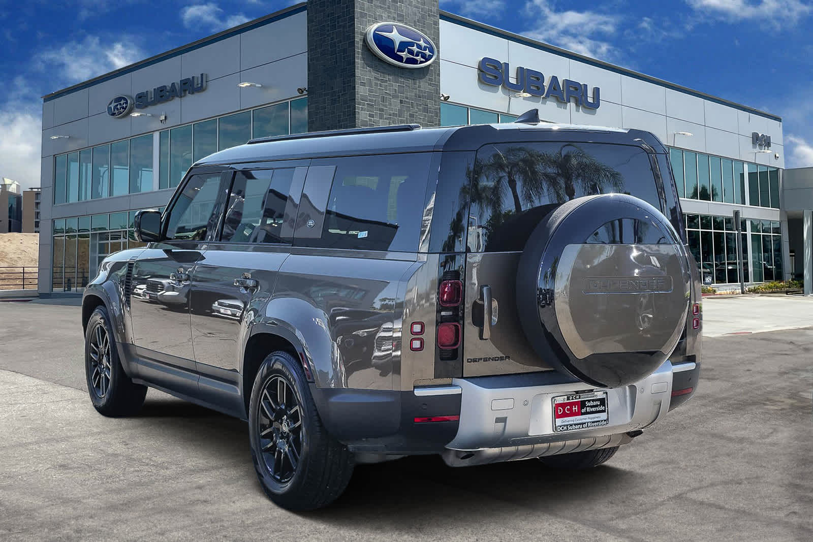 Thumbnail: 2024 Land Rover Defender - 5
