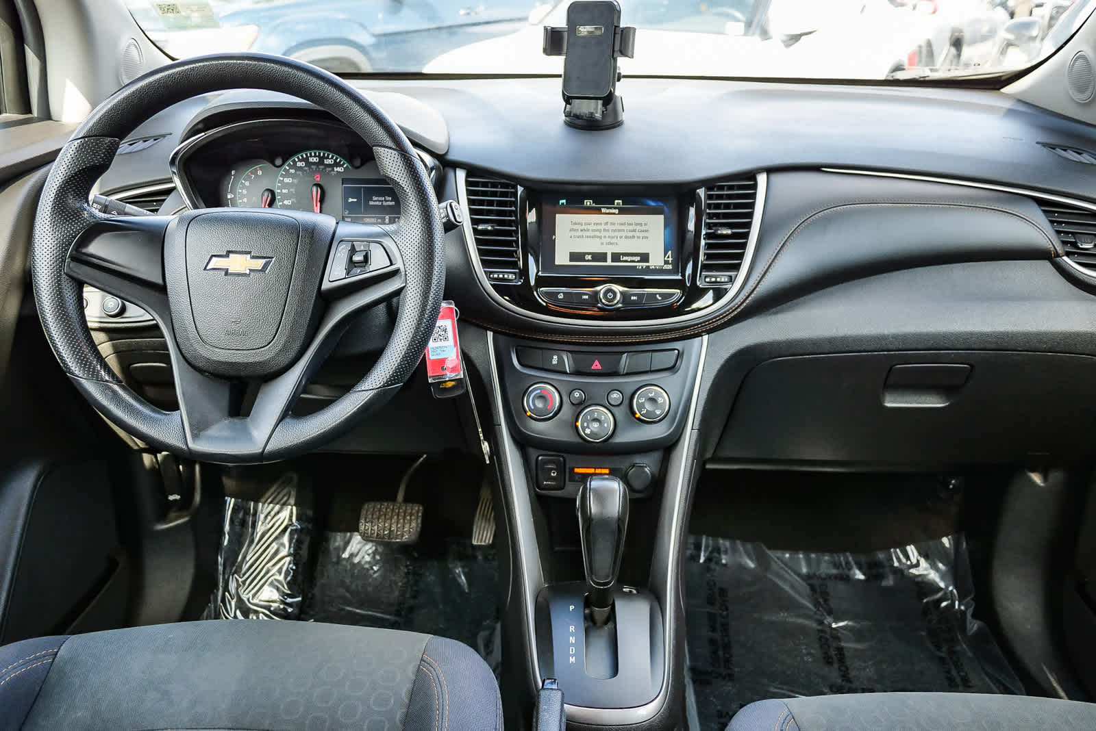 Thumbnail: 2017 Chevrolet Trax - 12