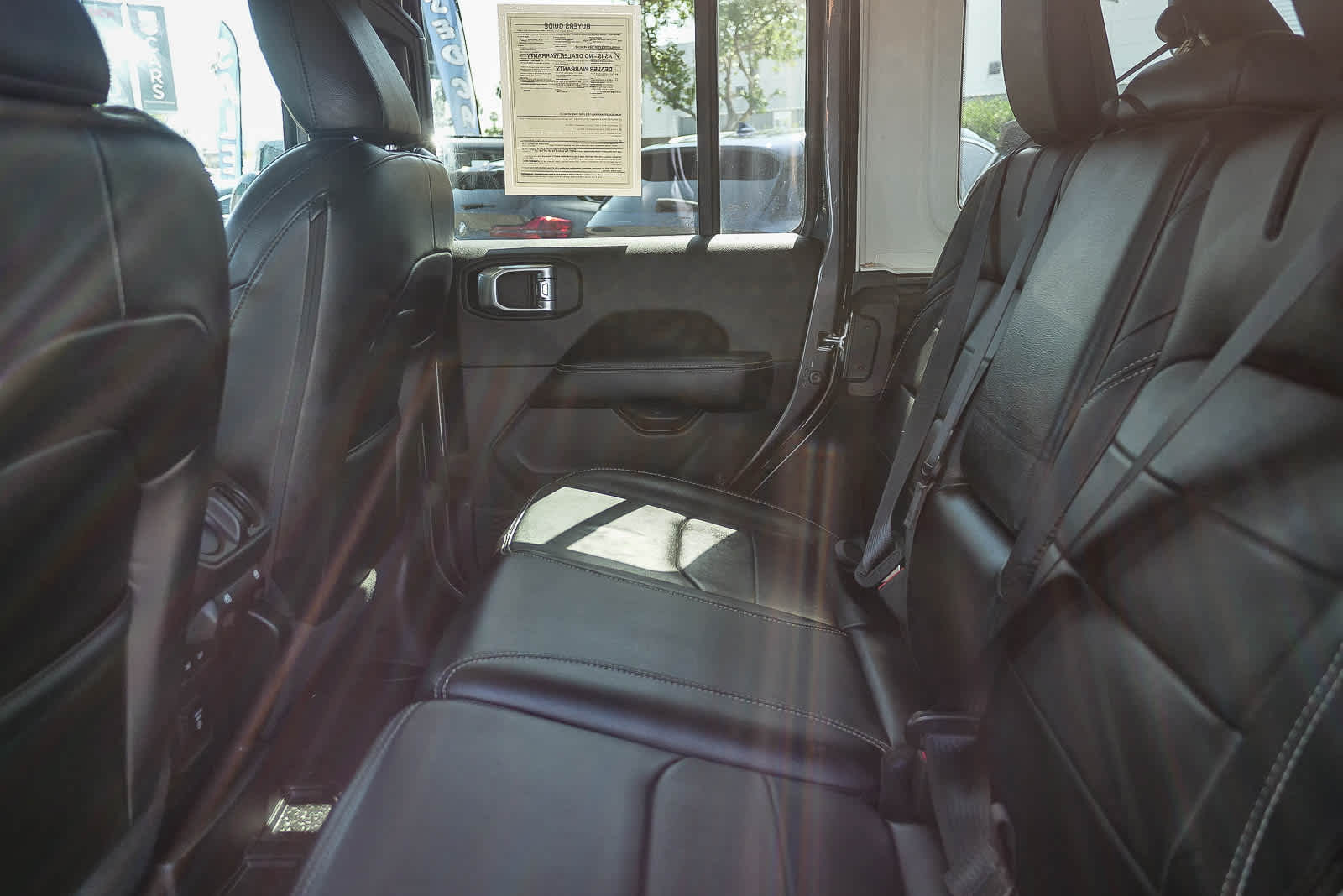 Thumbnail: 2021 Jeep Wrangler - 18