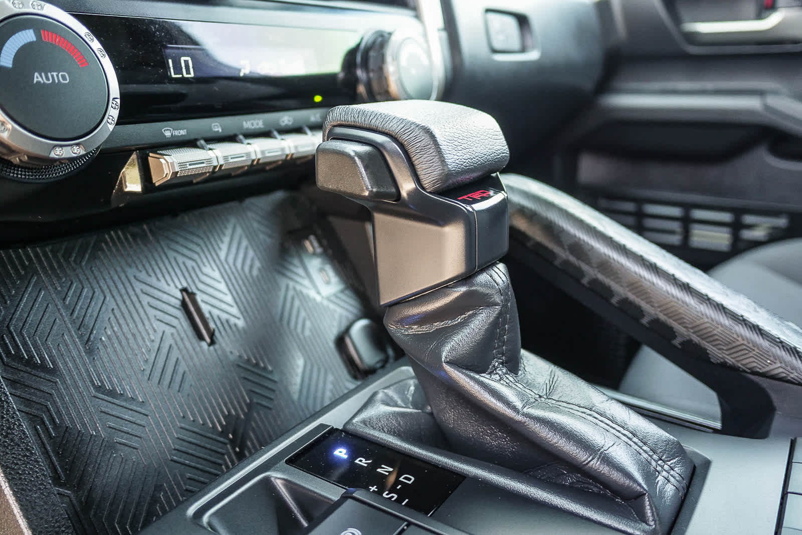 2024 Toyota Tacoma TRD Off Road - Photo 19