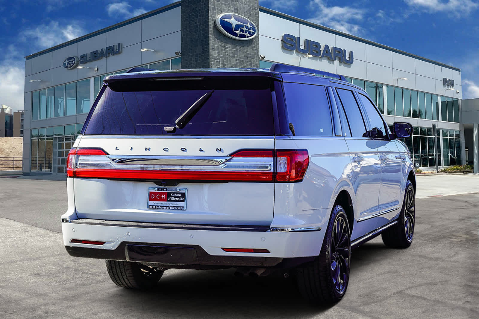 Thumbnail: 2021 Lincoln Navigator L - 4