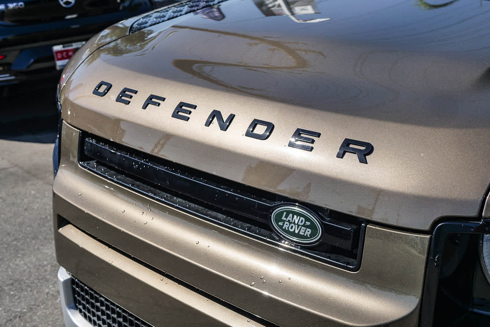 Thumbnail: 2024 Land Rover Defender - 9