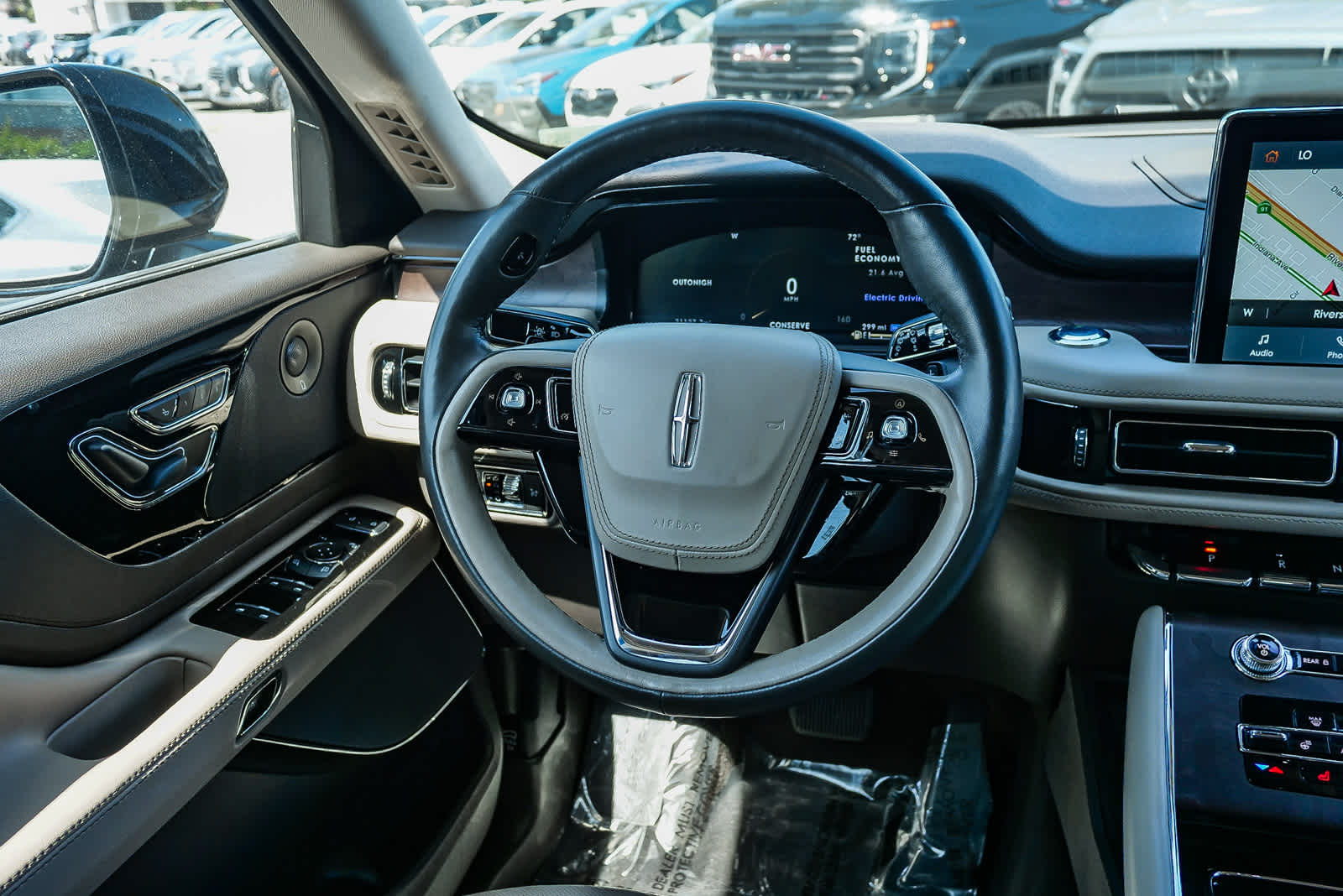 Thumbnail: 2023 Lincoln Aviator - 11