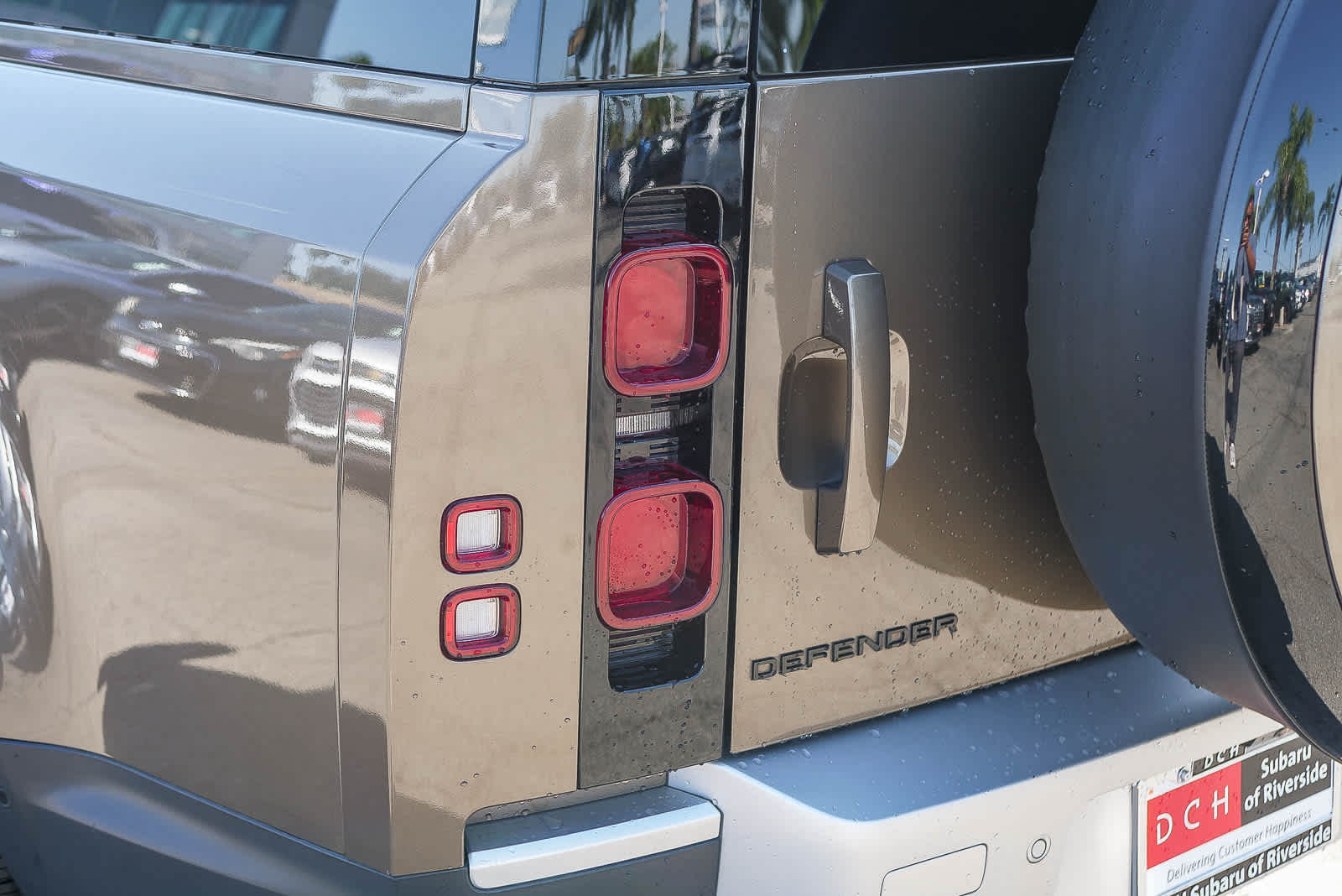Thumbnail: 2024 Land Rover Defender - 6