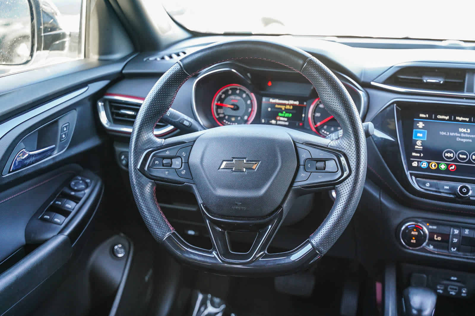 Thumbnail: 2023 Chevrolet TrailBlazer - 15