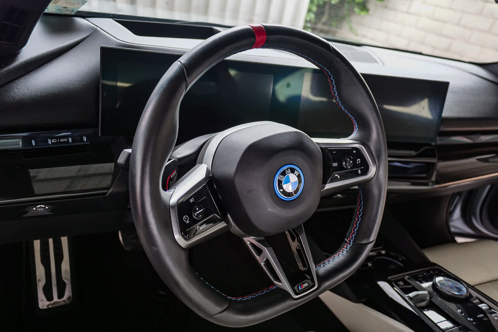 Thumbnail: 2024 BMW i5 - 15