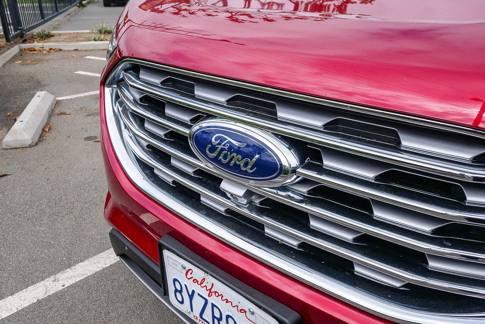 Thumbnail: 2021 Ford Edge - 4