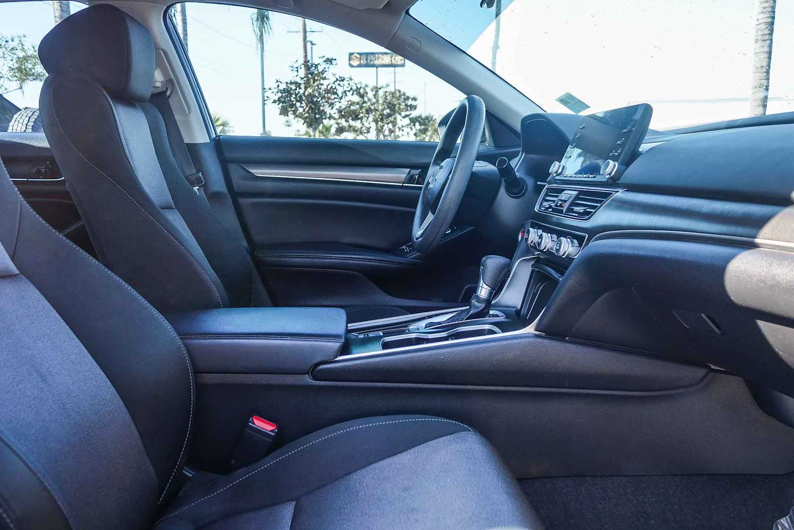 Thumbnail: 2018 Honda Accord - 16