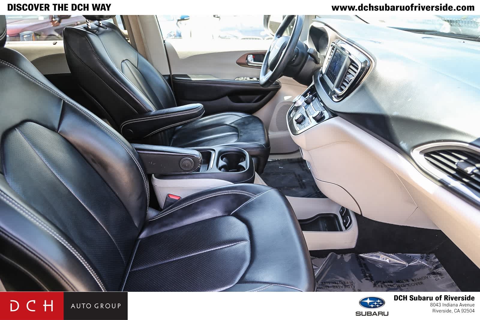 Thumbnail: 2021 Chrysler Voyager - 16