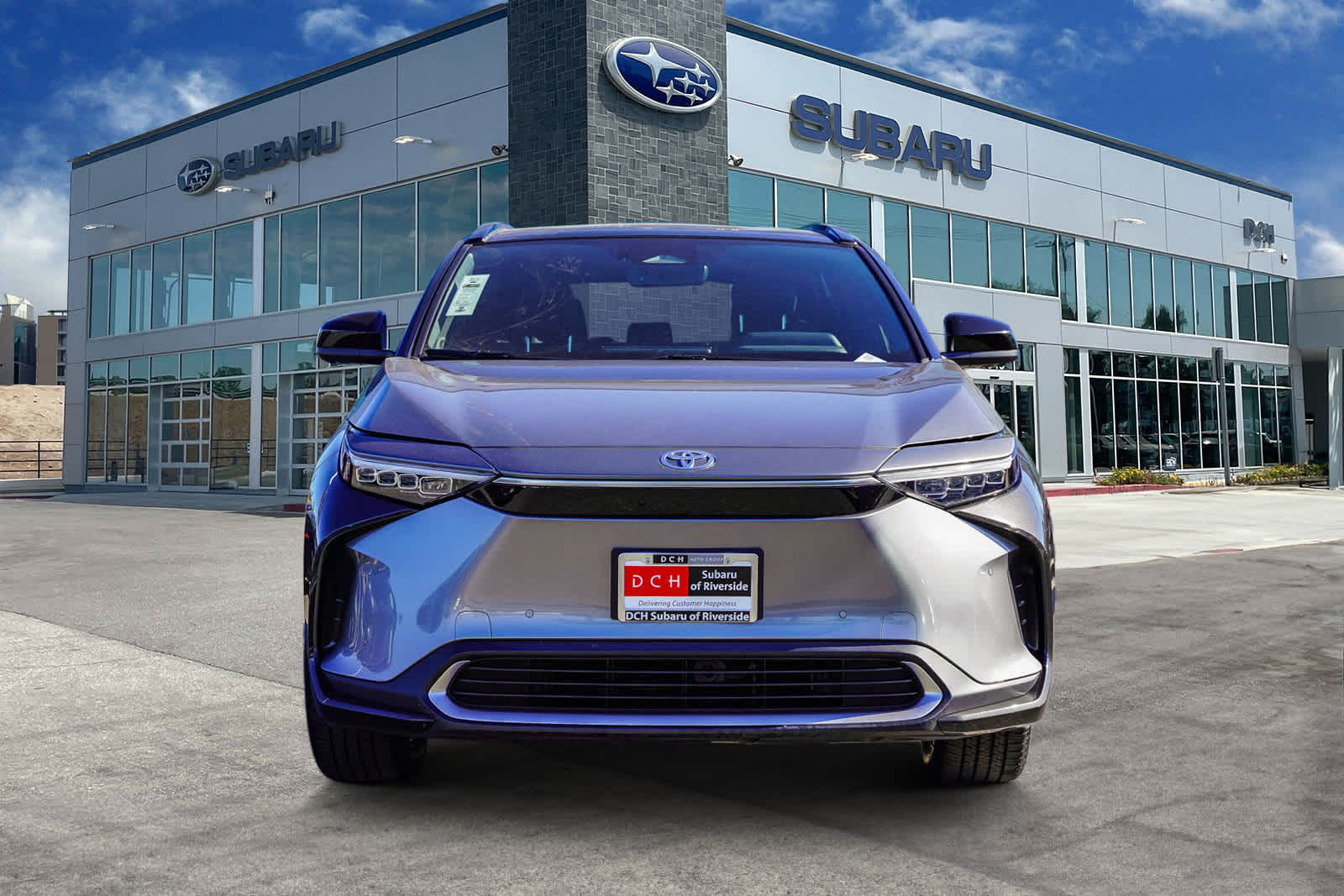 Thumbnail: 2023 Toyota bZ4X - 2