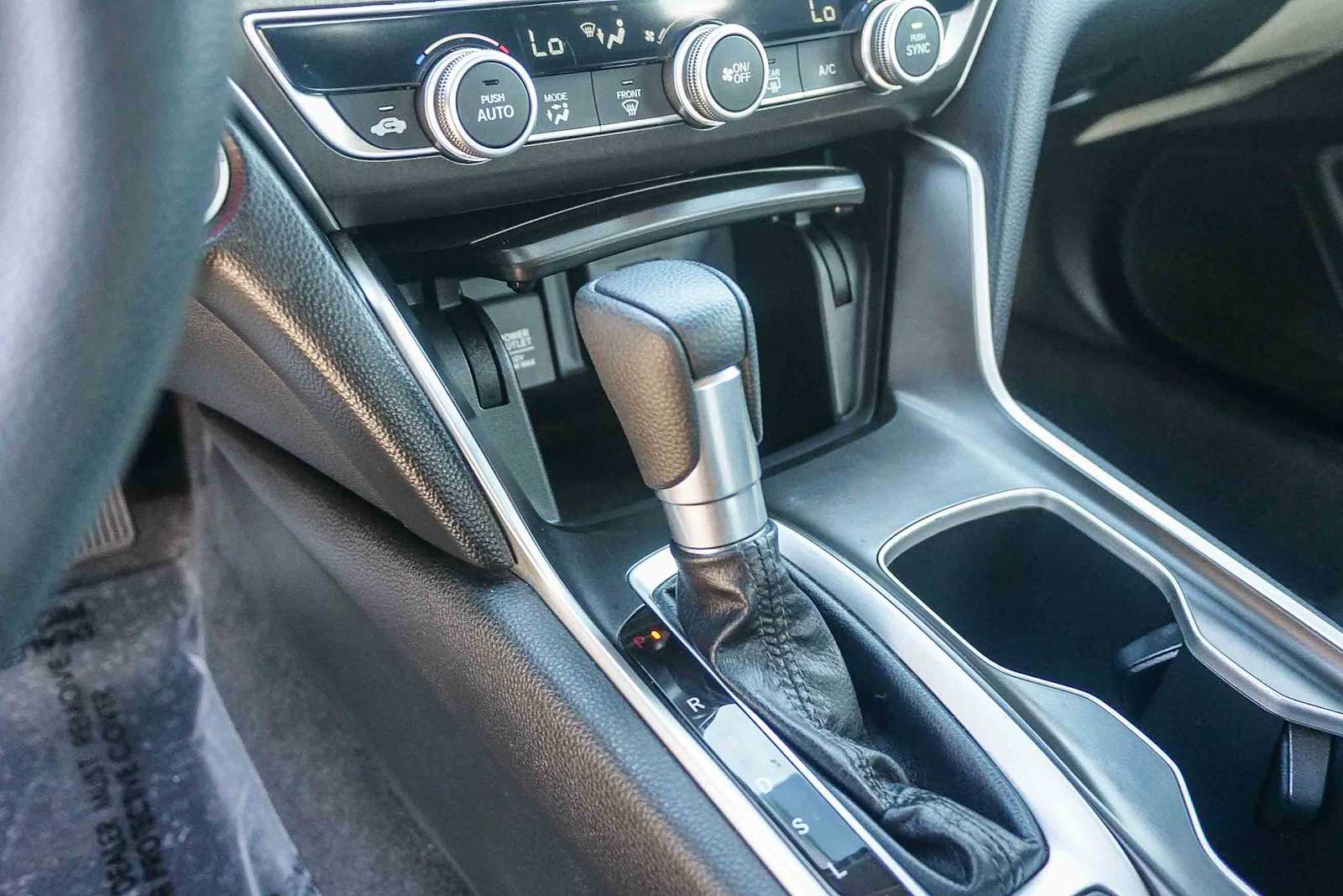 Thumbnail: 2018 Honda Accord - 19