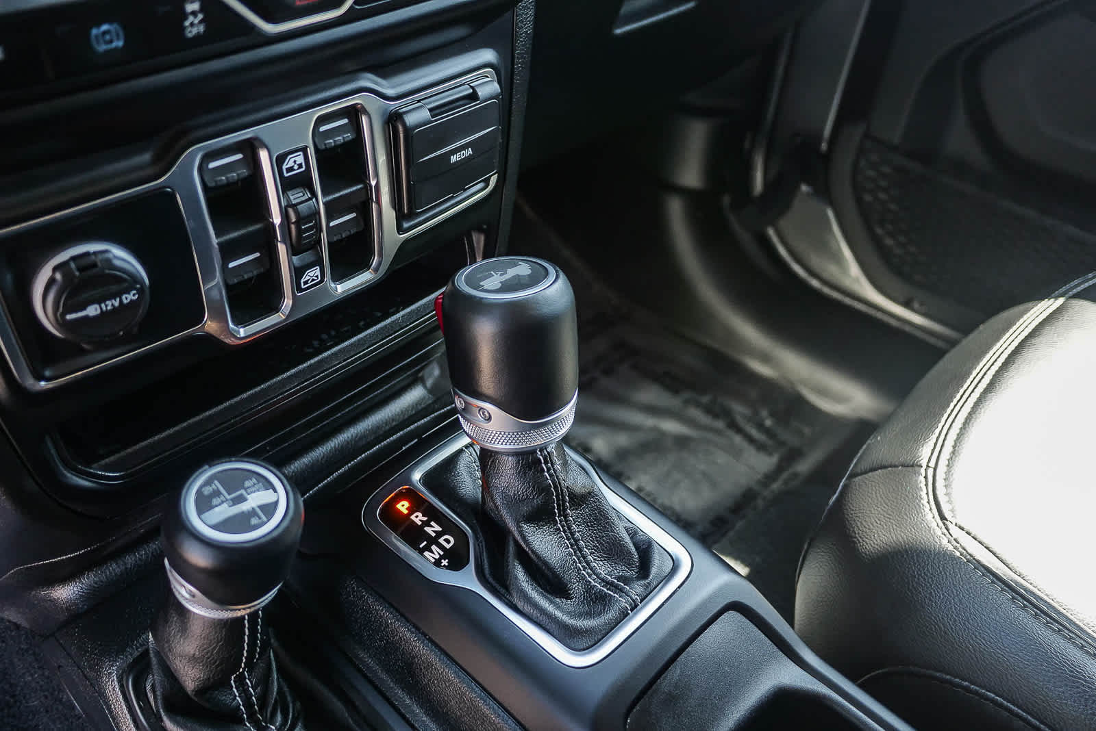 Thumbnail: 2021 Jeep Wrangler - 19