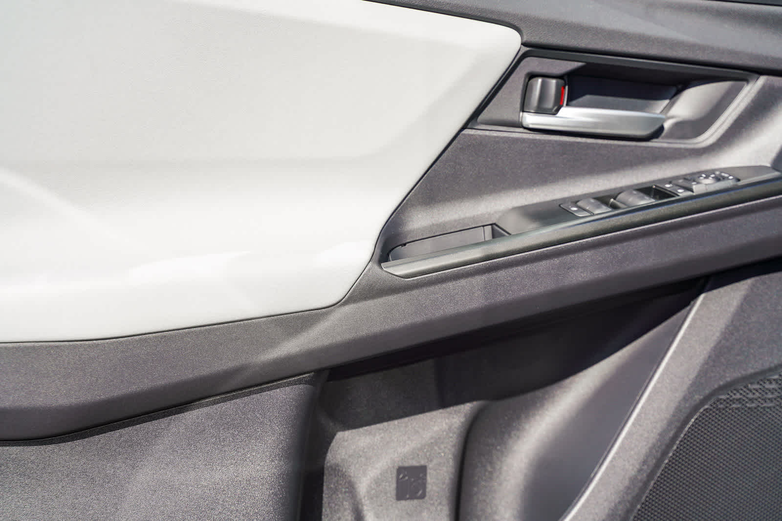 Thumbnail: 2026 Subaru Solterra - 21