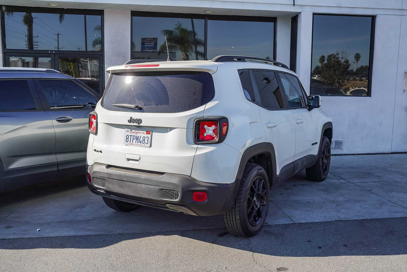 Thumbnail: 2020 Jeep Renegade - 16