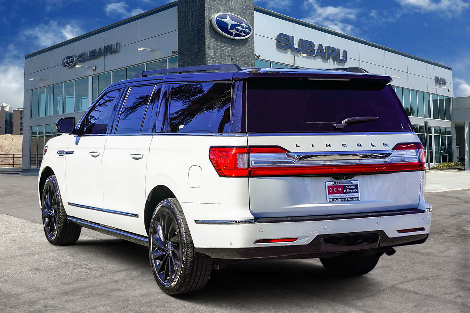 Thumbnail: 2021 Lincoln Navigator L - 6