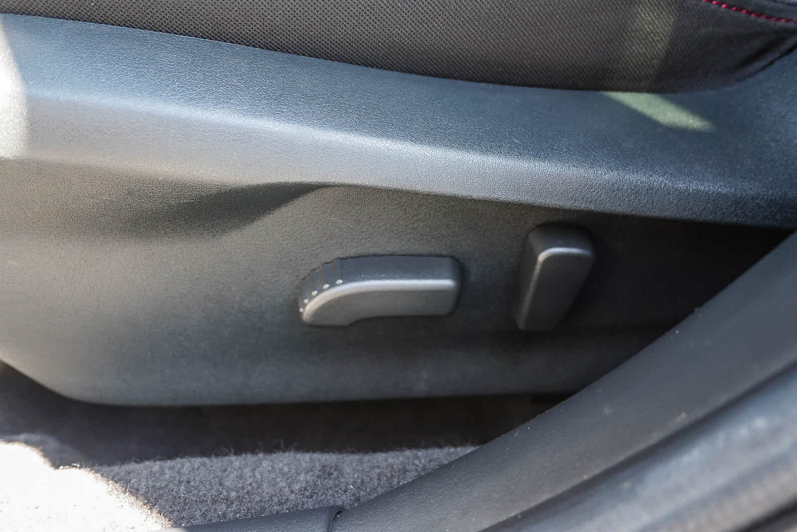 Thumbnail: 2023 Subaru Impreza - 21