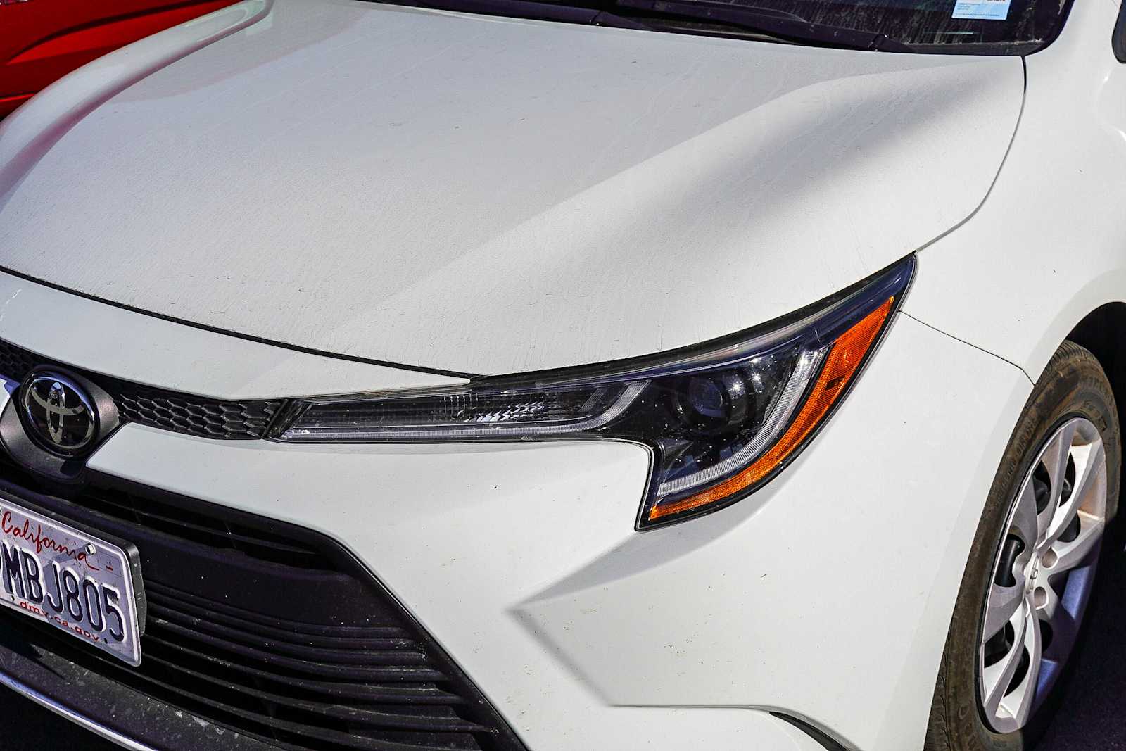 Used 2024 Toyota Corolla LE with VIN 5YFB4MDE4RP158886 for sale in Northfield, Minnesota