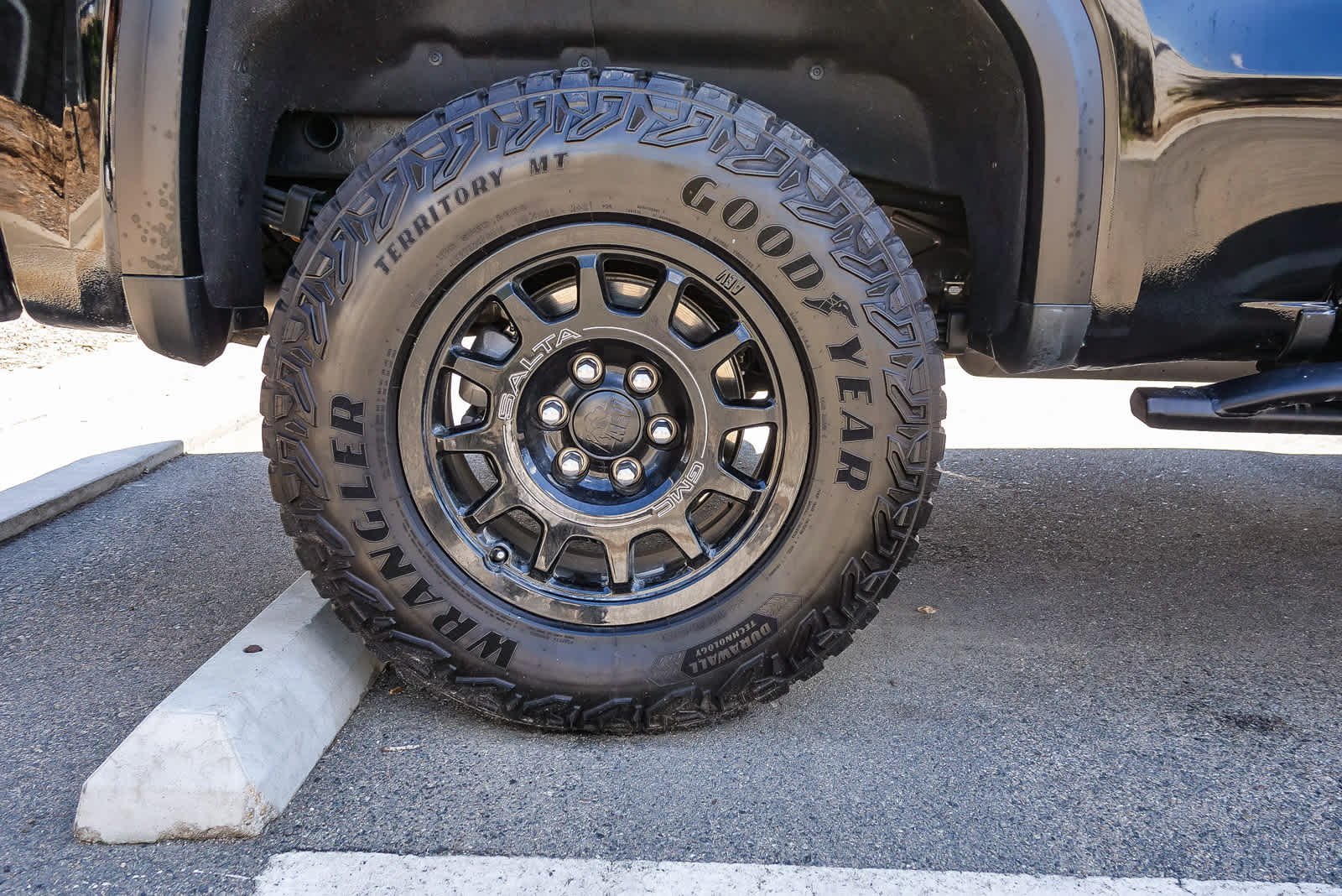 Thumbnail: 2023 GMC Sierra 1500 - 10