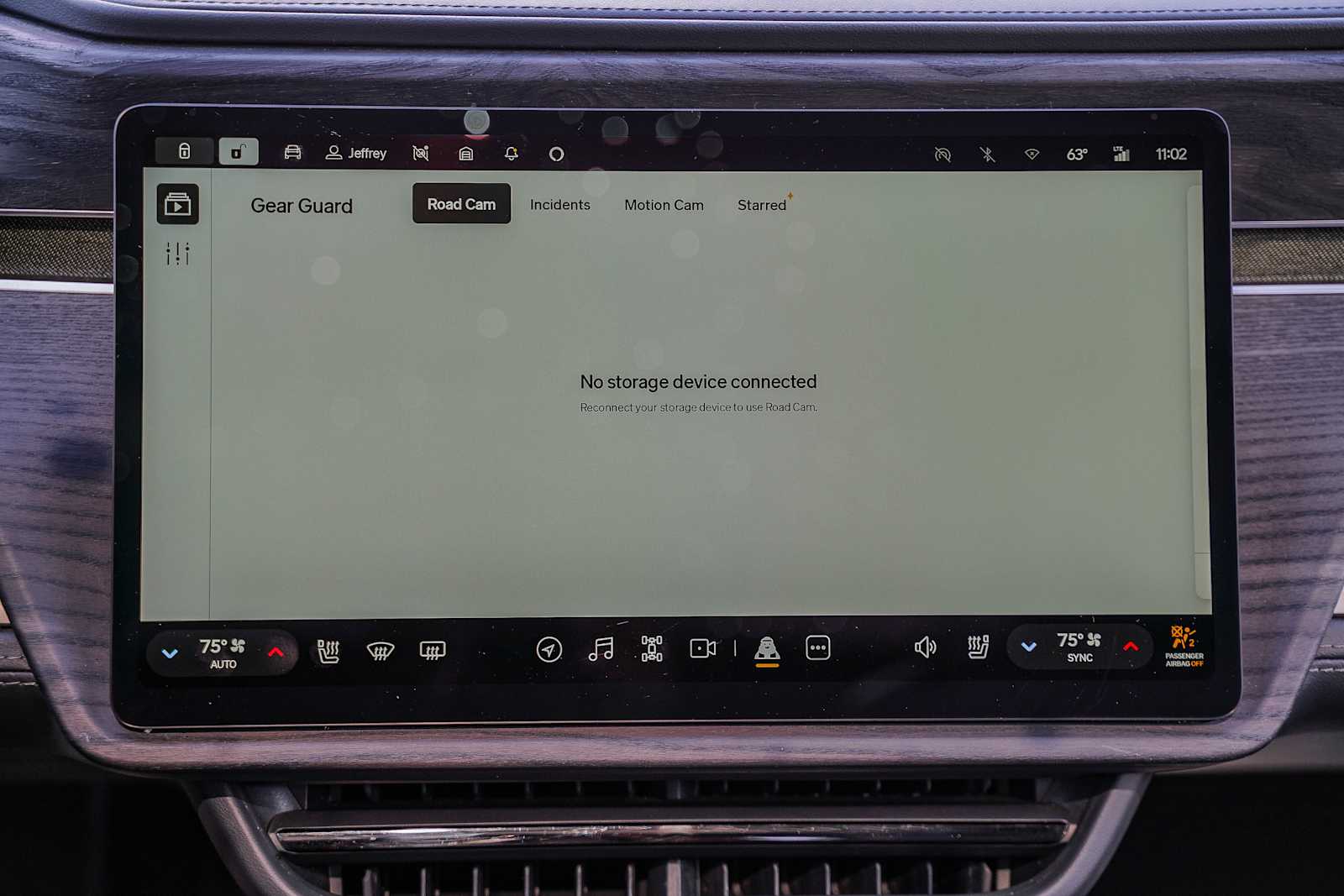 Thumbnail: 2023 Rivian R1T - 14