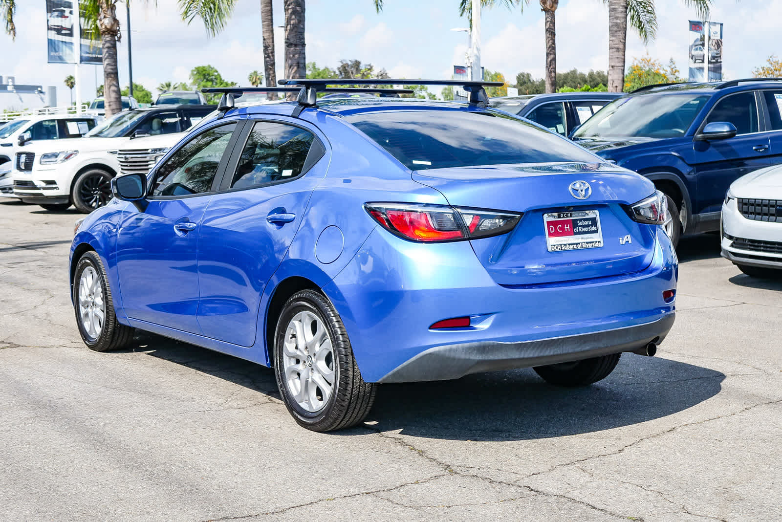 Thumbnail: 2017 Toyota Yaris iA - 6