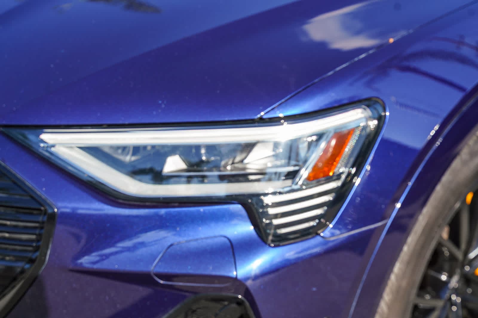 Thumbnail: 2022 Audi e-tron - 10