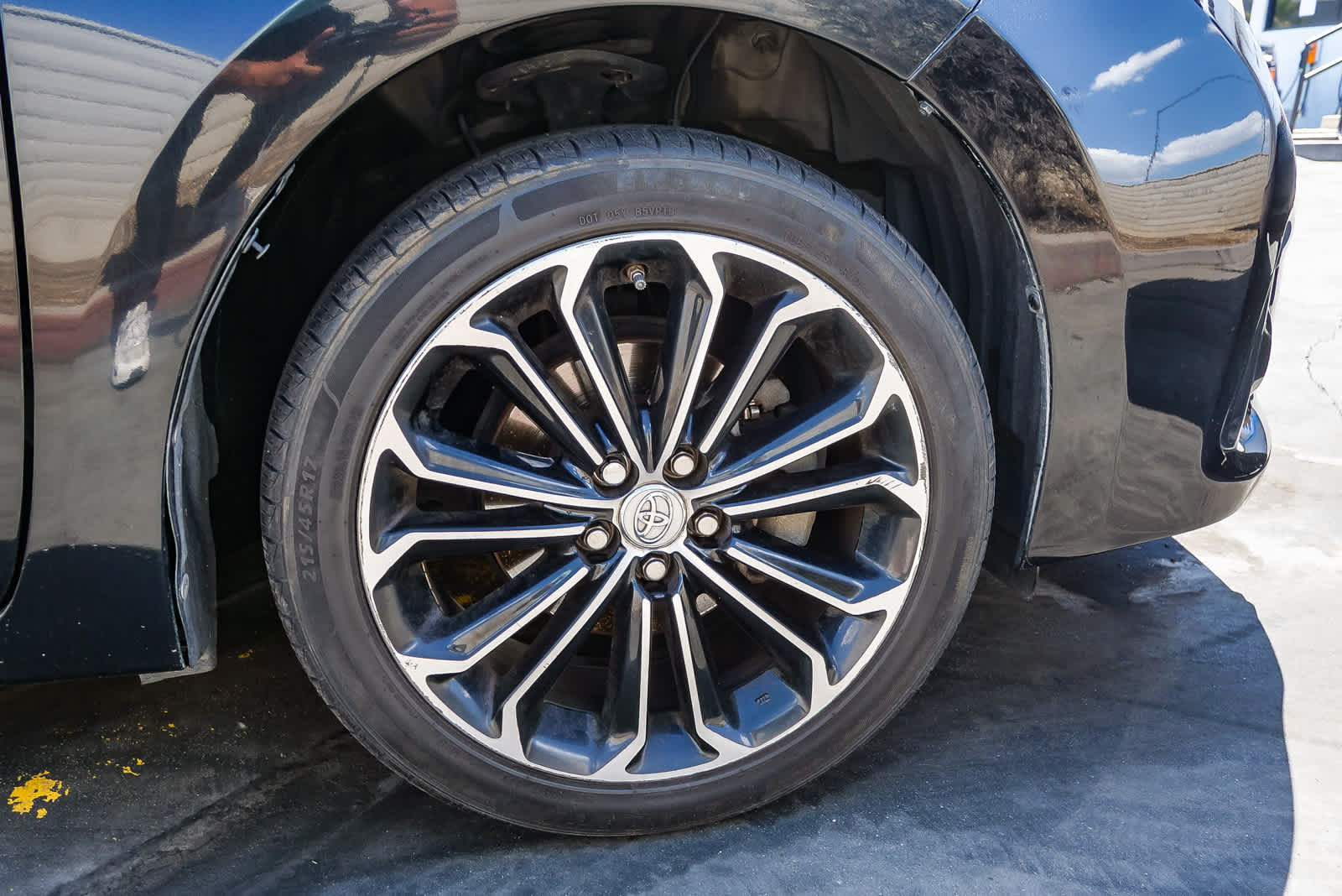 Thumbnail: 2014 Toyota Corolla - 8