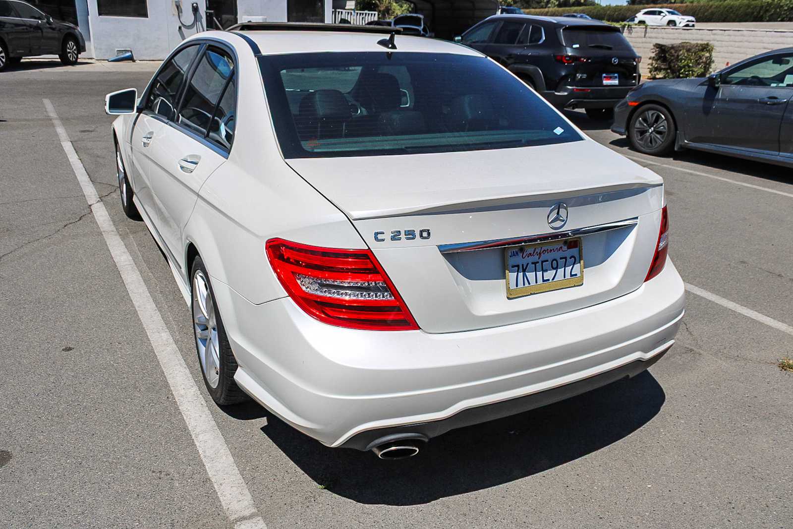 Thumbnail: 2014 Mercedes-Benz C-Class - 7