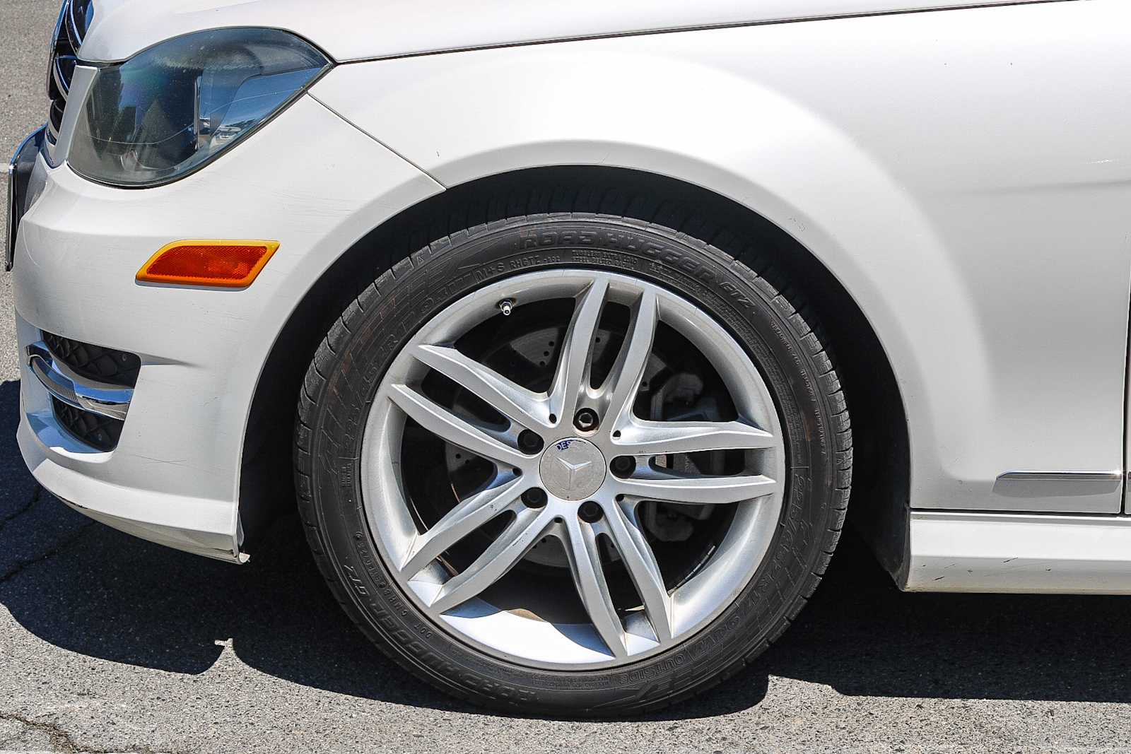 Thumbnail: 2014 Mercedes-Benz C-Class - 11