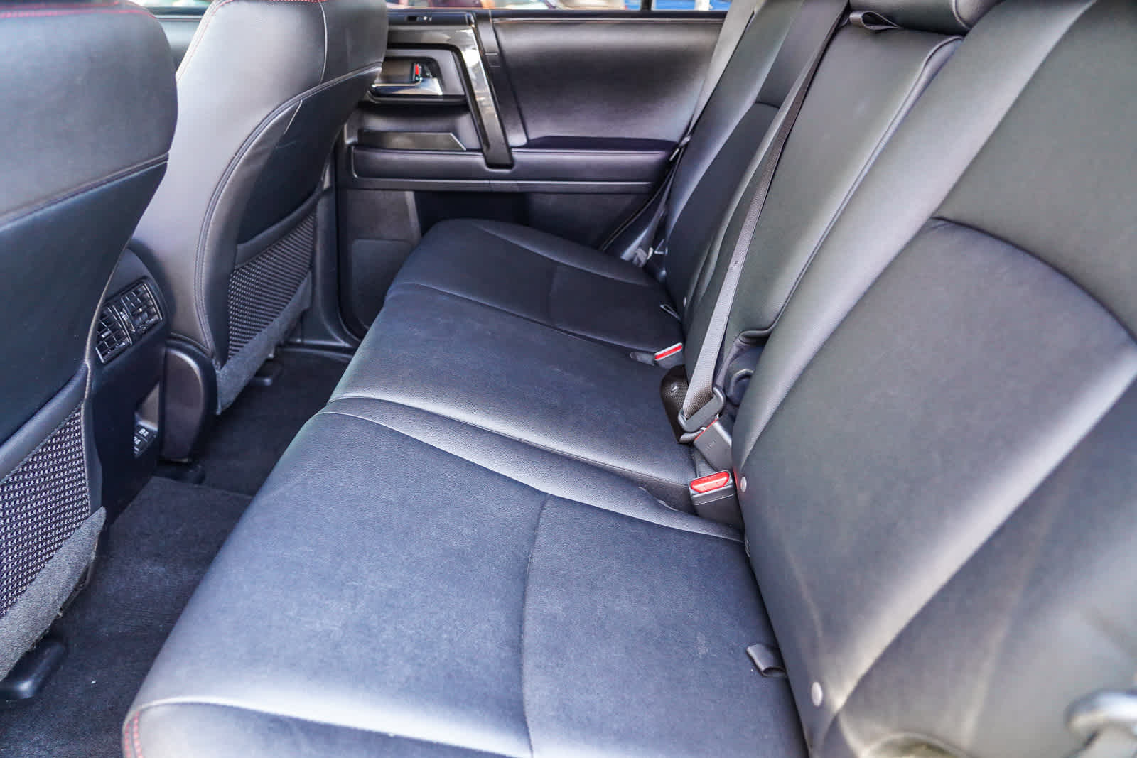 Thumbnail: 2020 Toyota 4Runner - 17