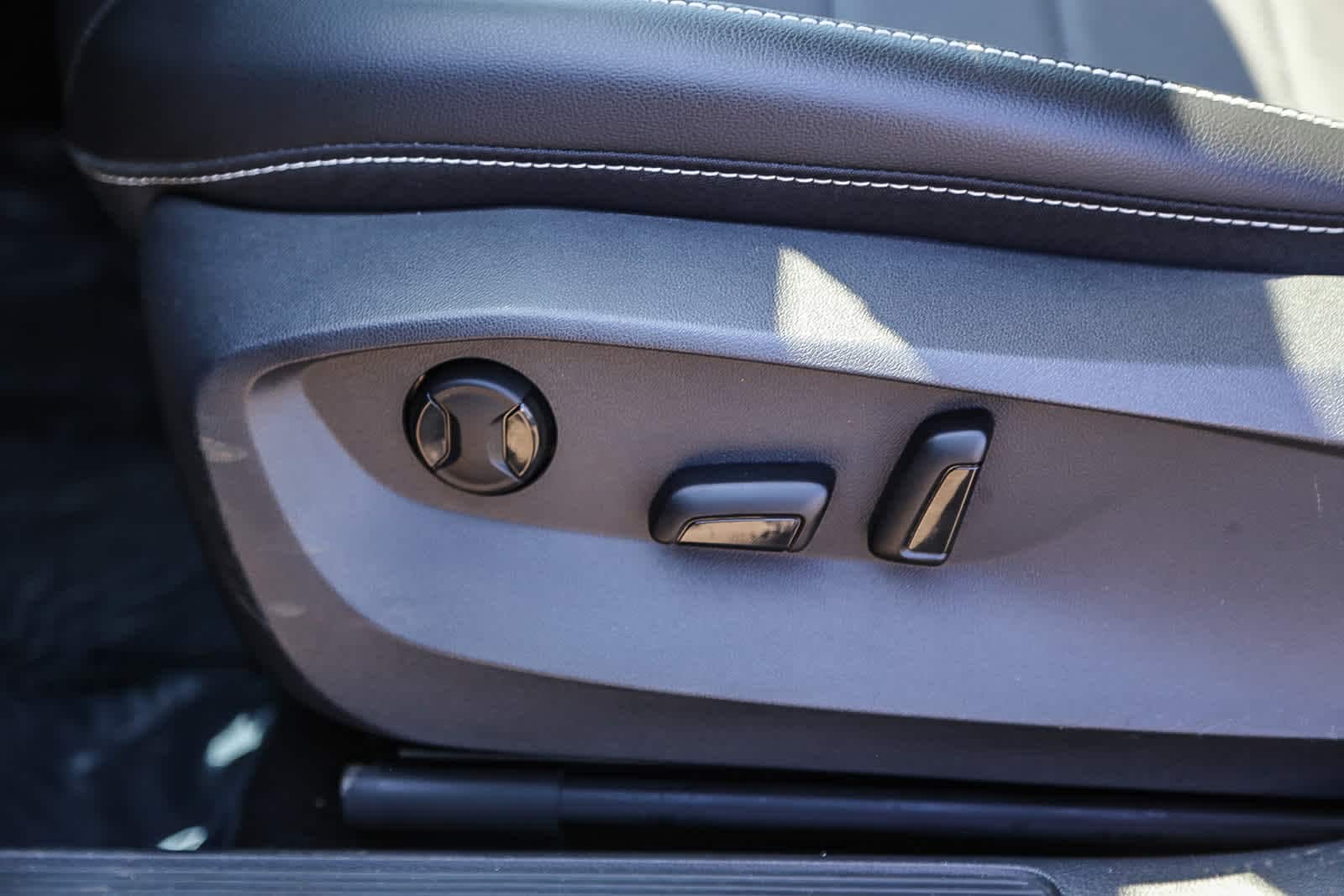 Thumbnail: 2022 Volkswagen Taos - 21