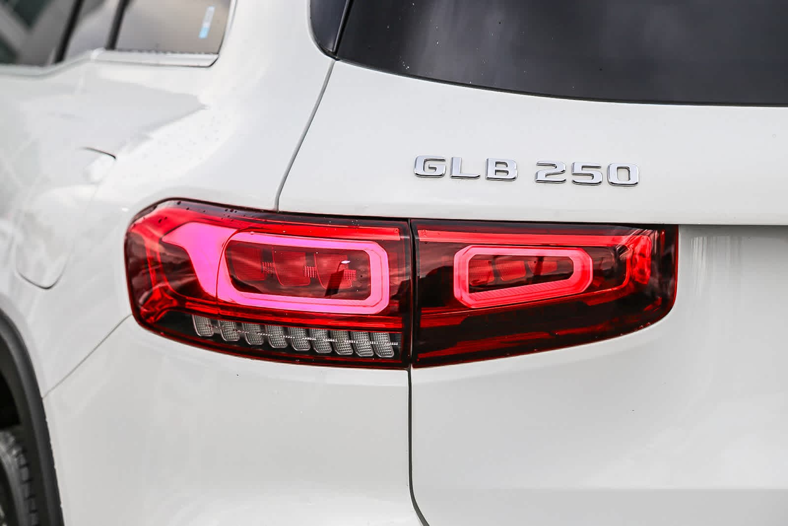 Thumbnail: 2021 Mercedes-Benz GLB - 9