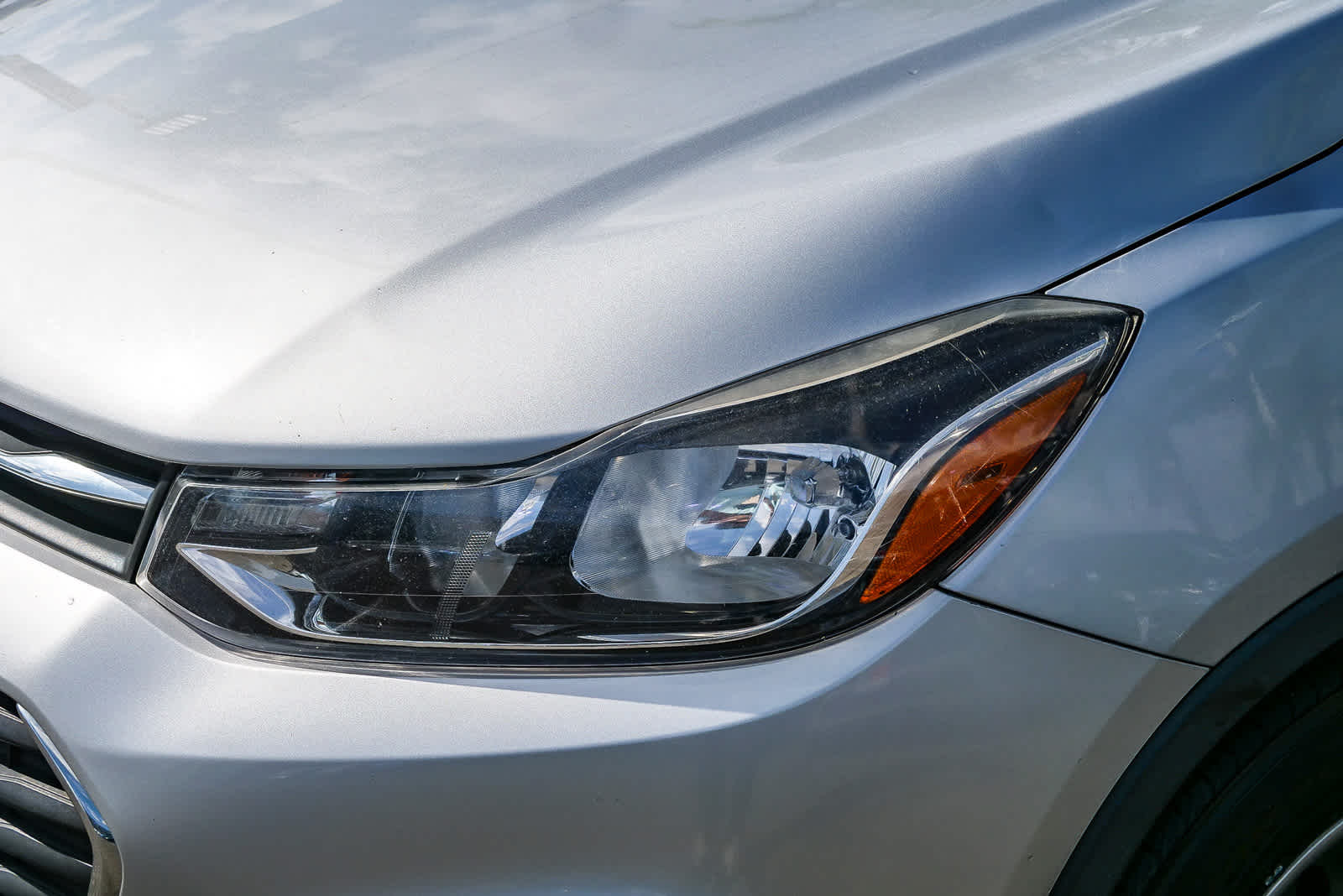 Thumbnail: 2017 Chevrolet Trax - 10