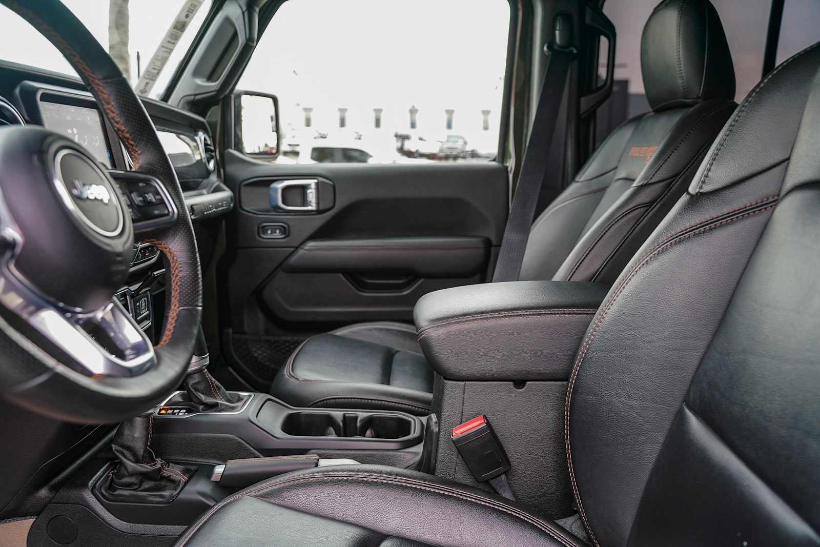 Thumbnail: 2022 Jeep Wrangler - 17