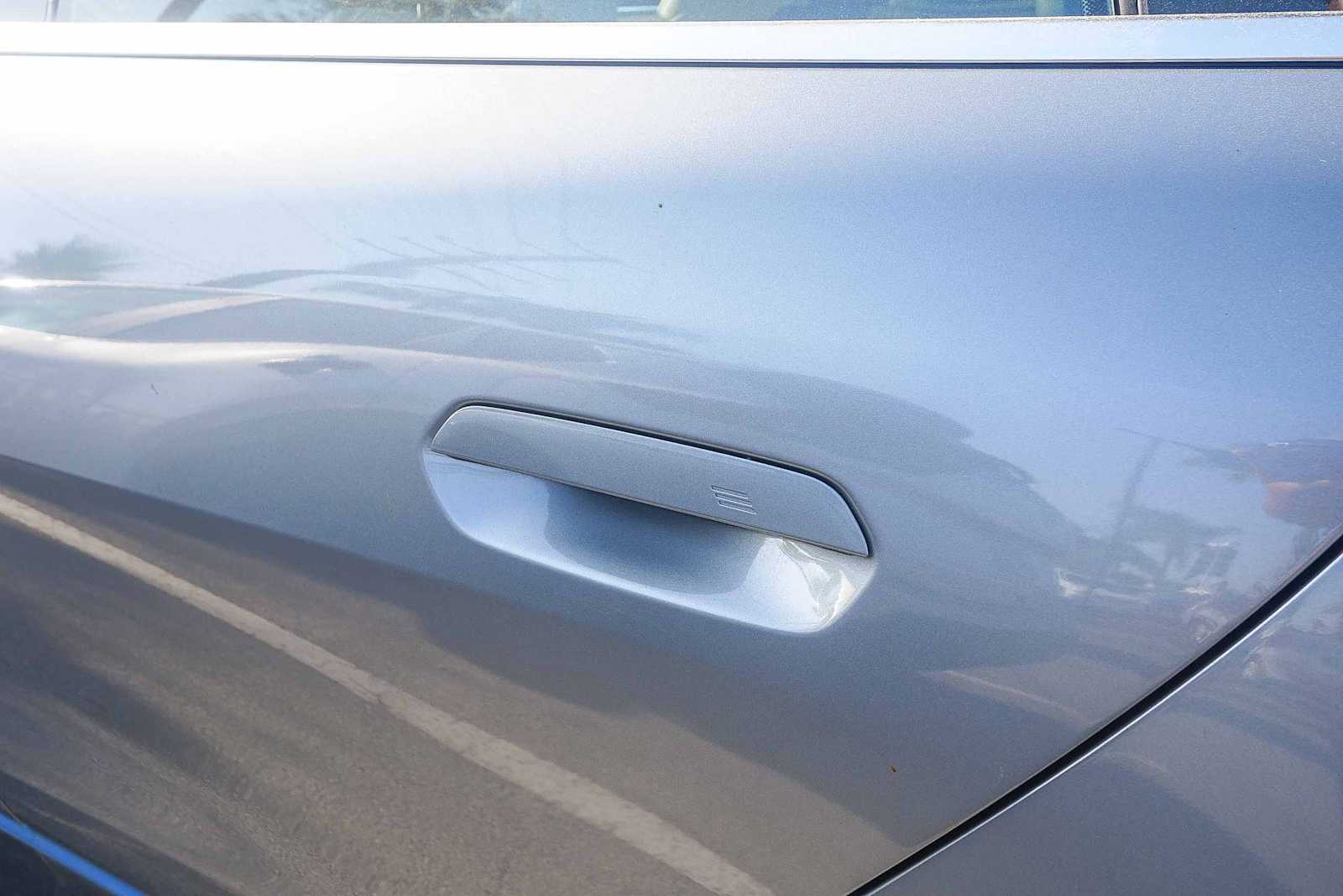 Thumbnail: 2023 BMW i4 - 8