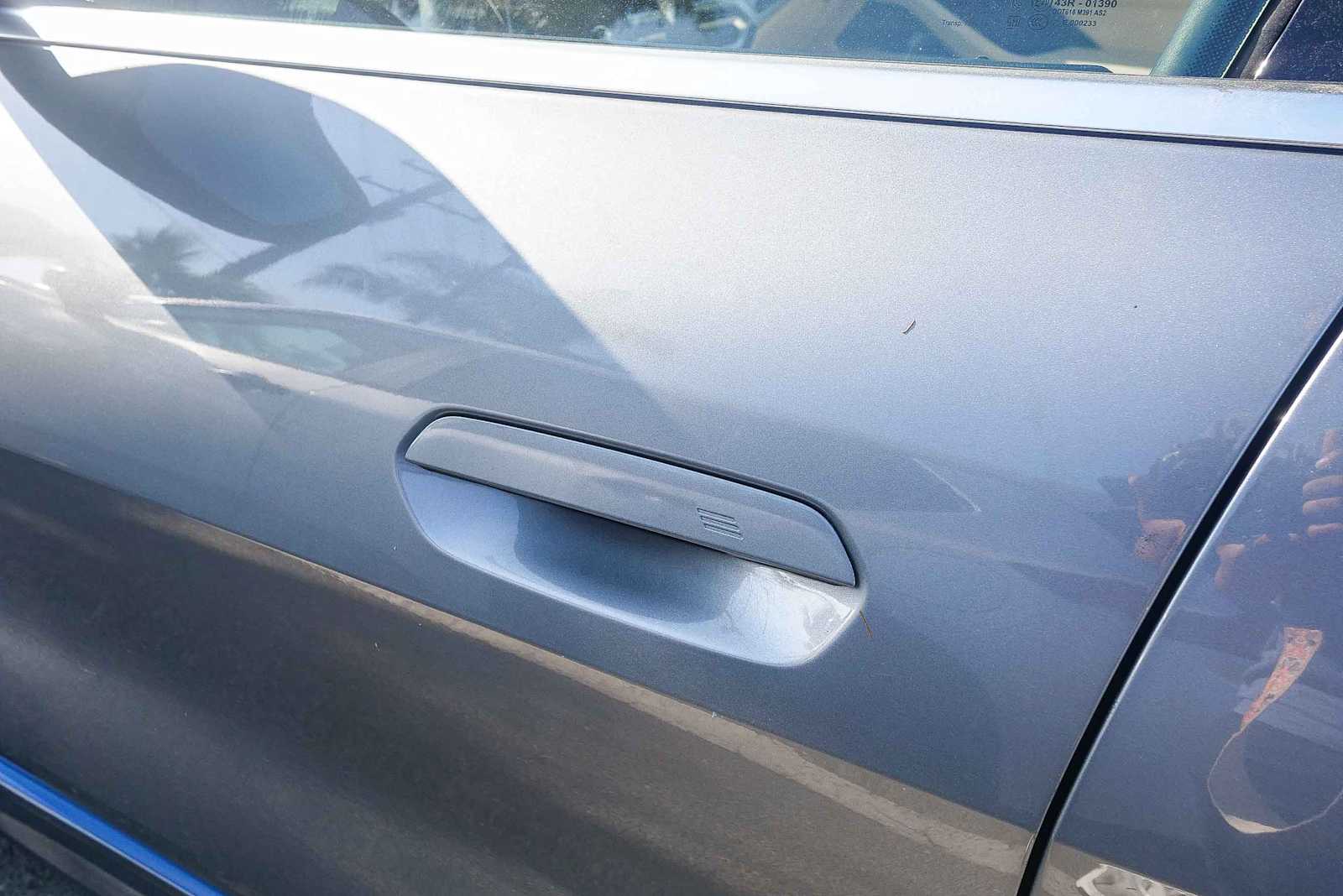 Thumbnail: 2023 BMW i4 - 7