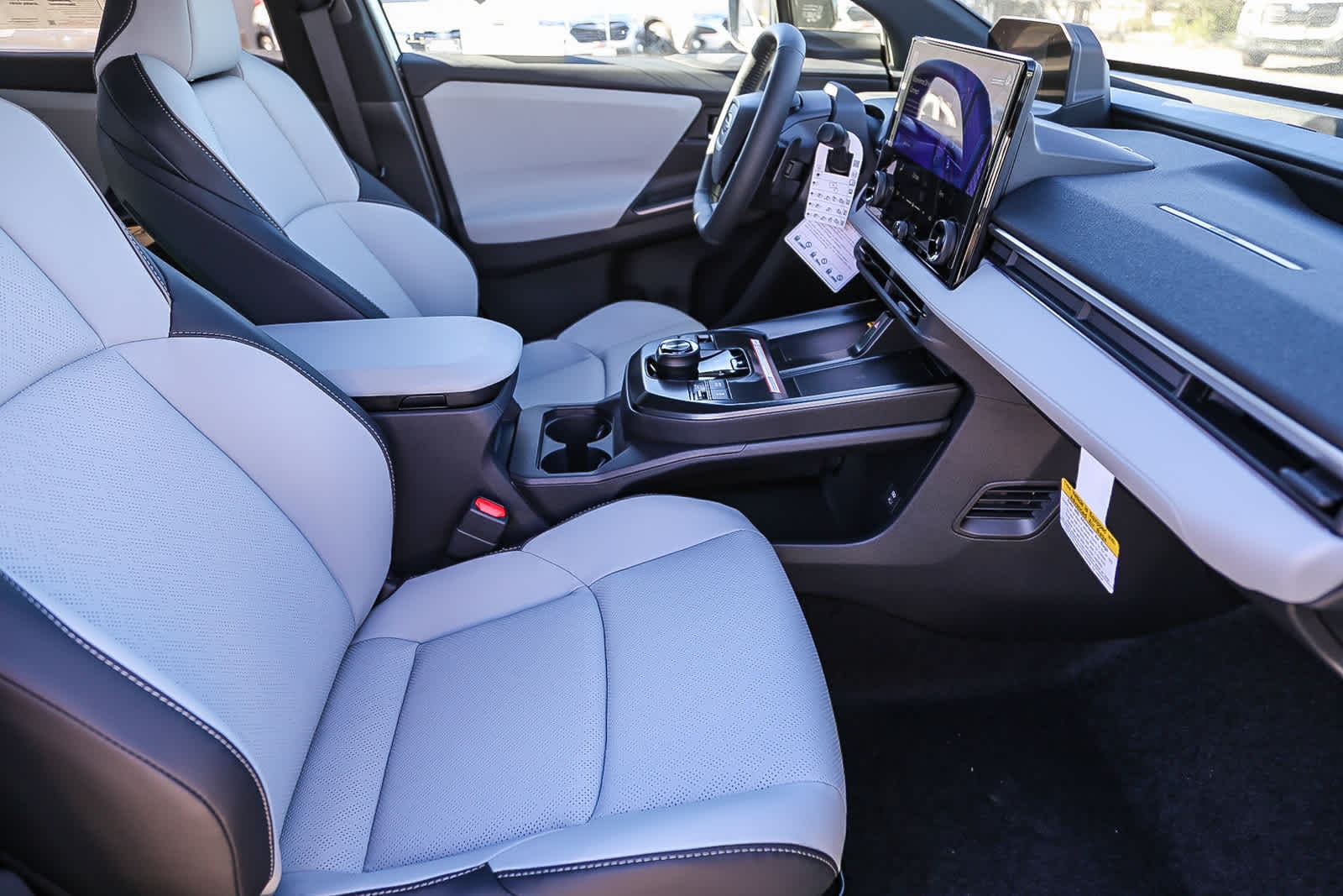 Thumbnail: 2026 Subaru Solterra - 17