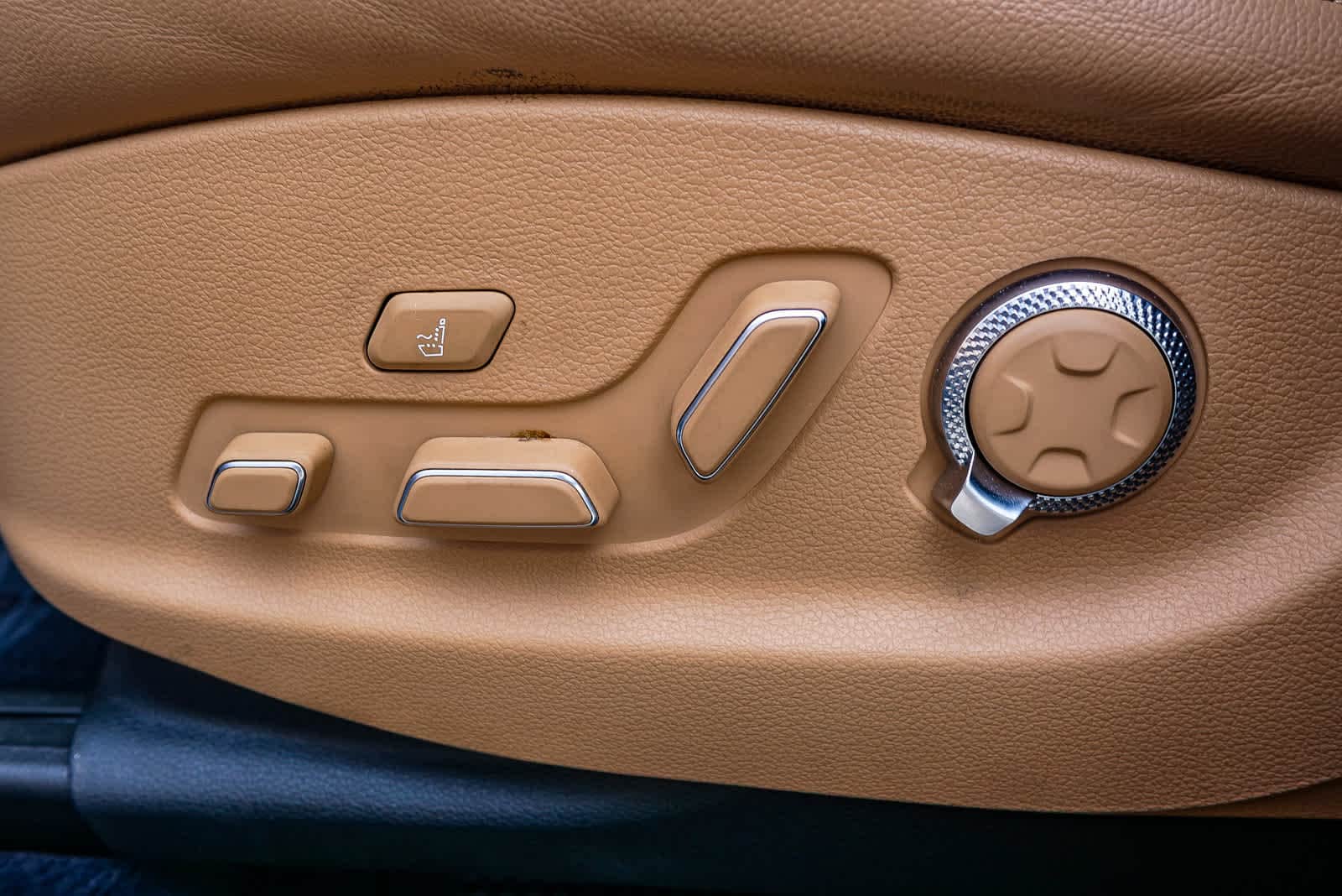 Thumbnail: 2023 Genesis GV80 - 18