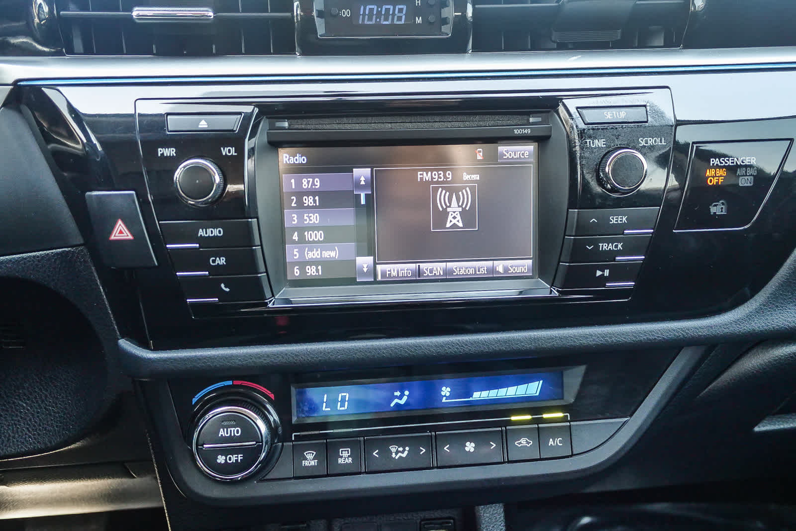 Thumbnail: 2014 Toyota Corolla - 11