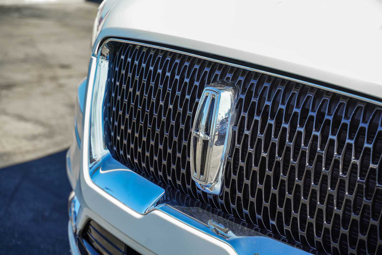 Thumbnail: 2021 Lincoln Navigator L - 11