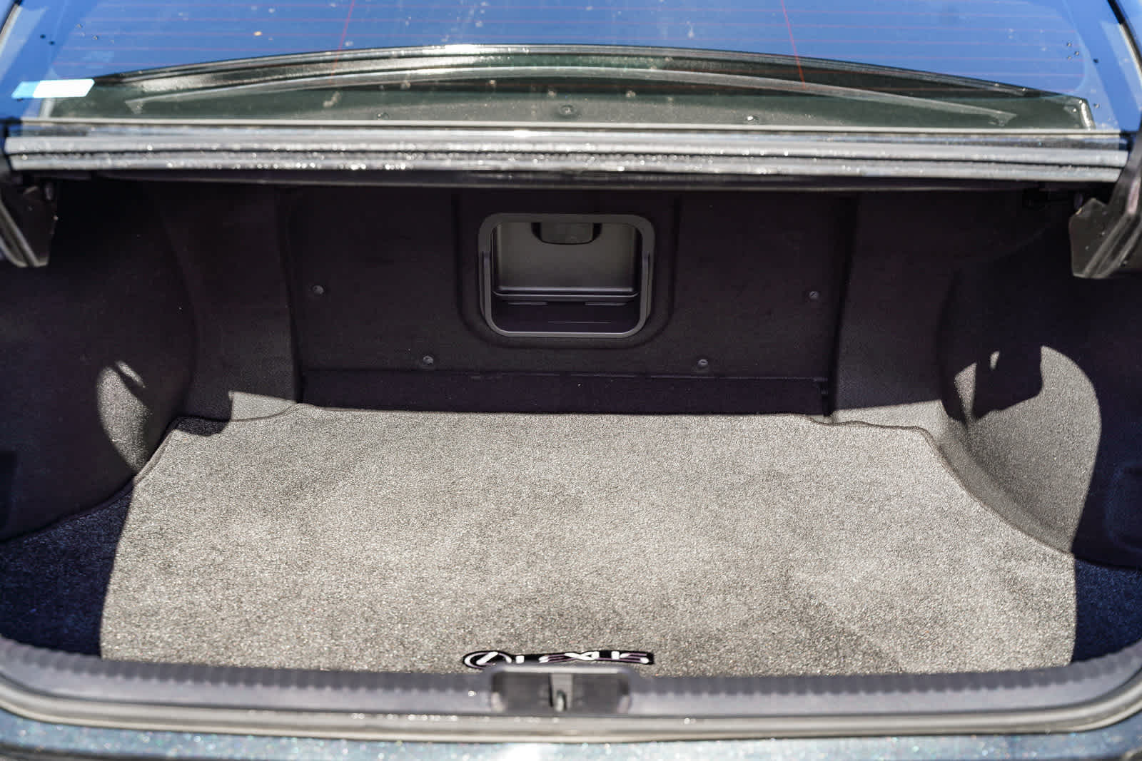 Thumbnail: 2022 Lexus ES - 22