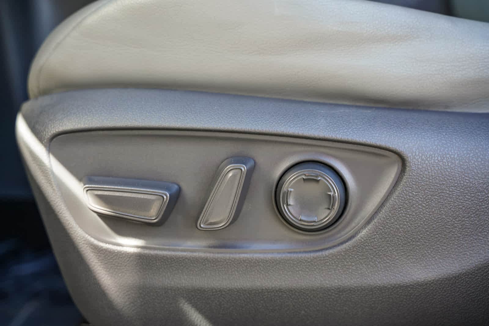 Thumbnail: 2021 Toyota Sienna - 20