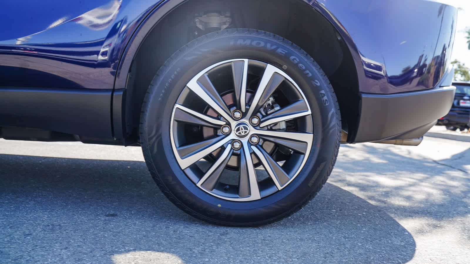 Thumbnail: 2021 Toyota Venza - 8