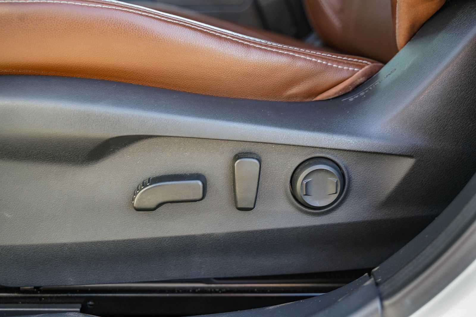 Thumbnail: 2020 Subaru Outback - 21