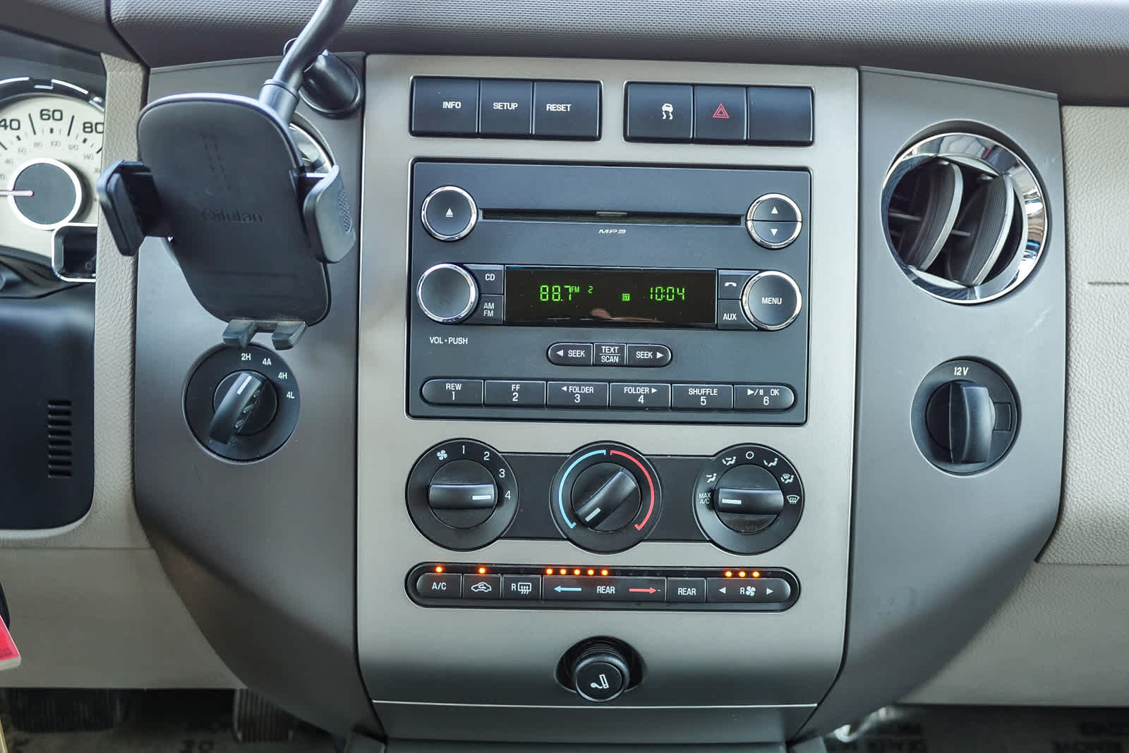 Thumbnail: 2011 Ford Expedition - 14